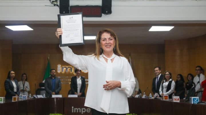 Margarita González recibe constancia como gobernadora electa de Morelos