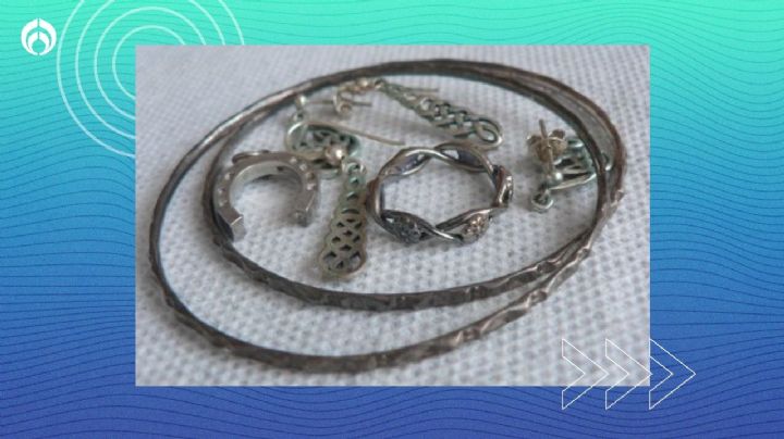 Poderosa mezcla para limpiar una pulsera de plata negra con solo dos ingredientes