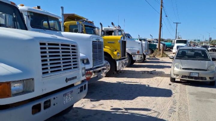 Guerra por el agua en La Paz: conflicto entre piperos deja sin líquido a la población