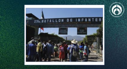 Caso Ayotzinapa: padres de los 43 ingresan al 27 Batallón de Infantería en Iguala