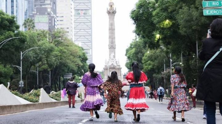 Corredoras rarámuris participan en carrera por los derechos de los niños en CMDX