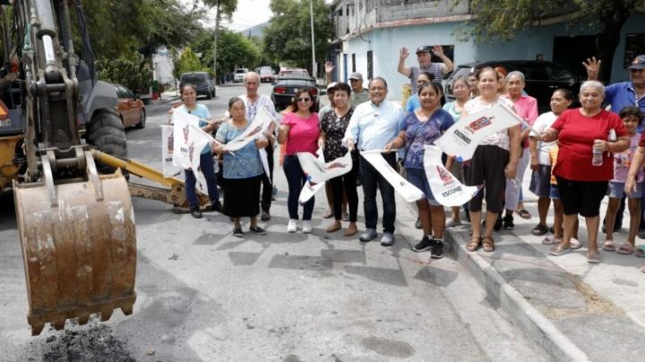 Arrancan trabajos de pavimentación en colonias de Escobedo NL