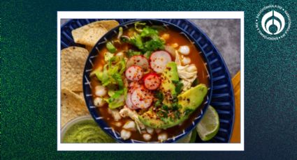 El secreto de los chefs para un pozole rojo más rico que el de la Casa de Toño