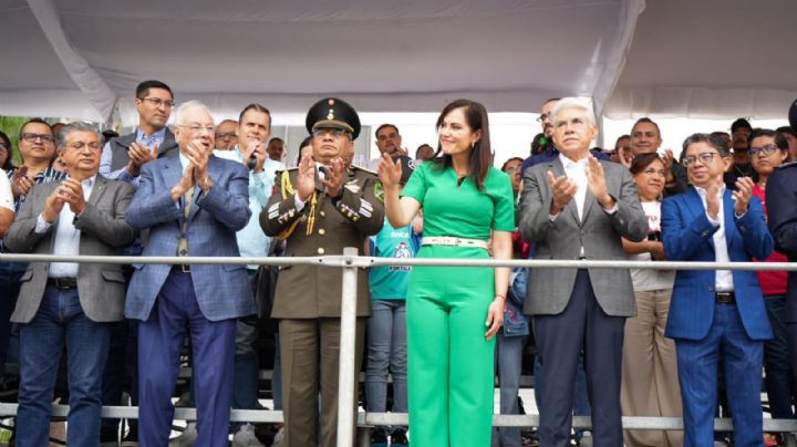 Alejandra festeja la Independencia de México recibiendo a medallistas paralímpicos de París 2024