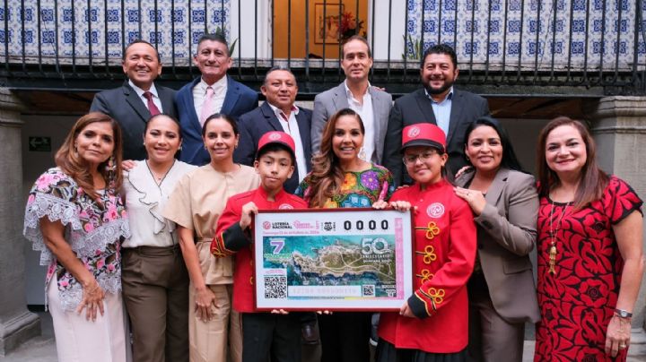 Develan billete de la Lotería Nacional por los 50 años de Quintana Roo