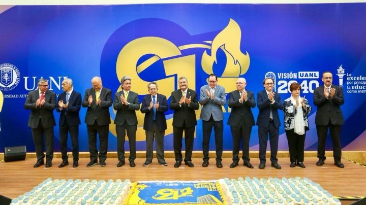 Celebran 91 aniversario de la UANL; se reúne comunidad universitaria