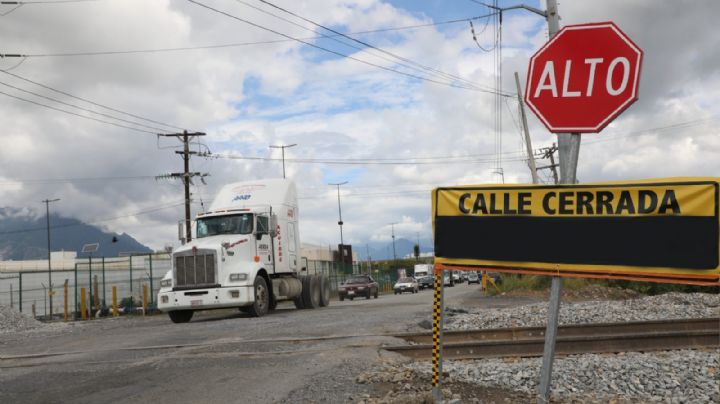 Anuncian cierres viales por obras en Escobedo NL