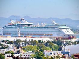 Destaca Secretaría de Turismo en Sinaloa aumento en llegada de cruceros durante 2024