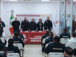 Entregan reconocimientos a policías de Escobedo NL