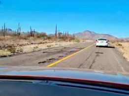 Parece superficie lunar: autopista en BCS registra más de 40 zonas peligrosas con baches