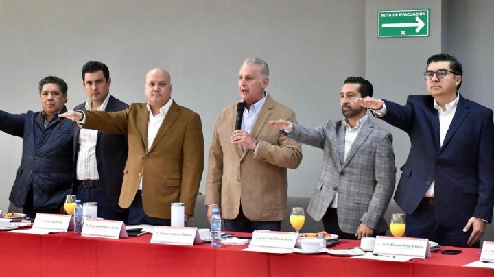 Toman protesta nuevos consejeros del Instituto Municipal de Planeación y Competitividad de Torreón